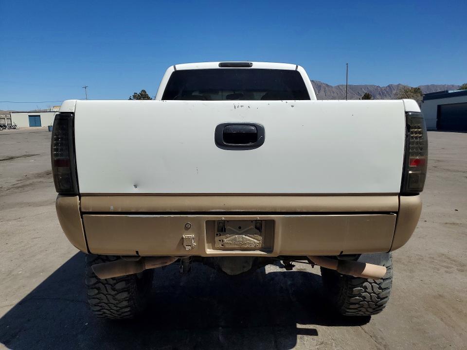 2004 GMC Sierra K2500 Heavy Duty