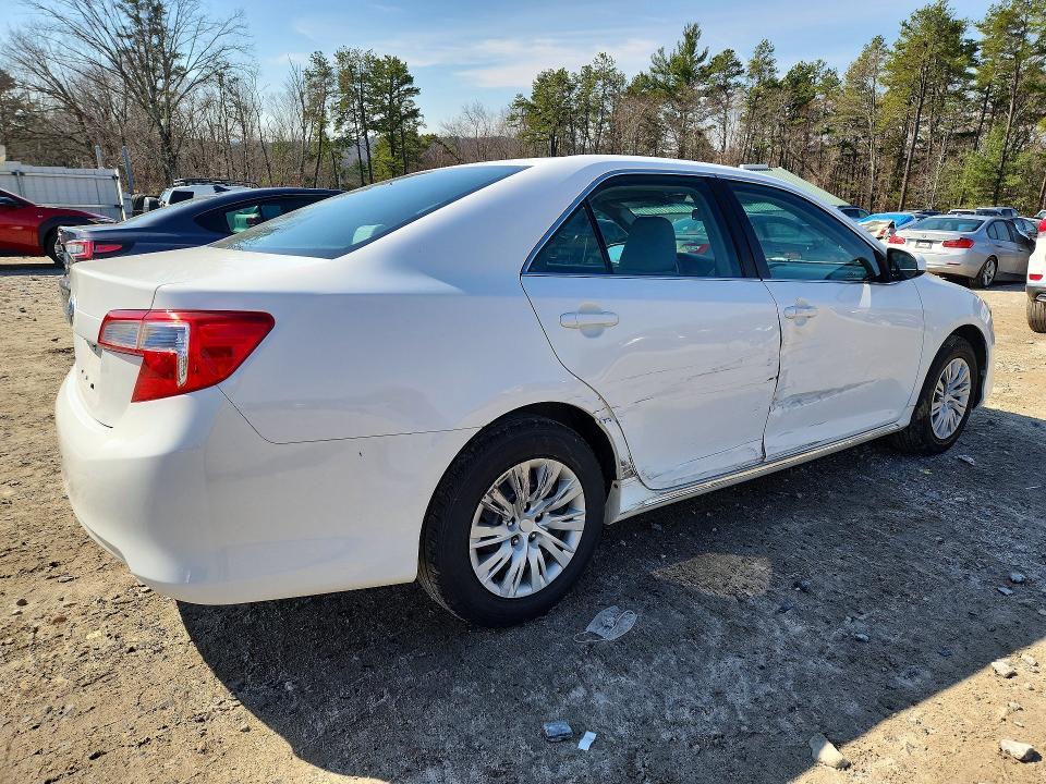 2012 Toyota Camry le