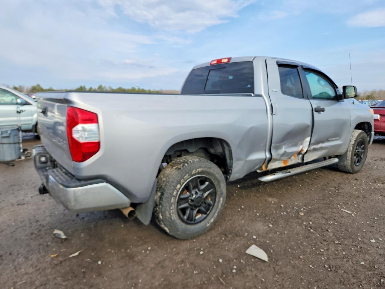 2016 Toyota Tundra SR5