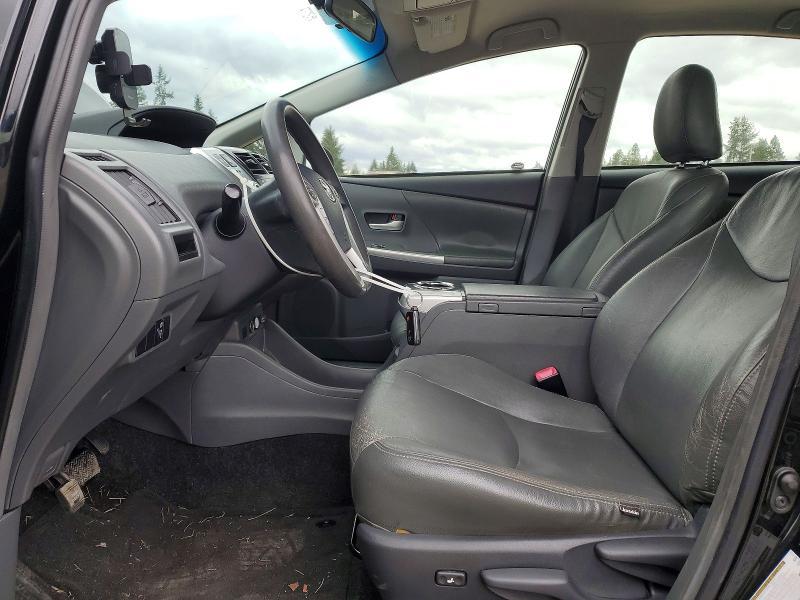 2013 Toyota Prius v two