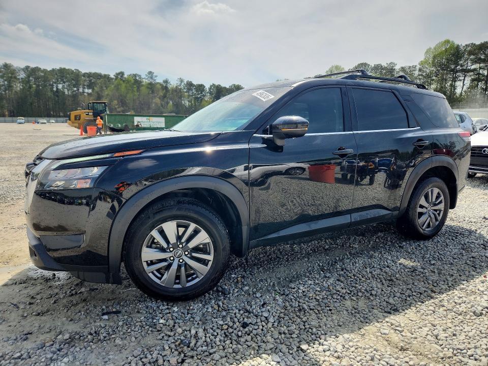 2024 Nissan Pathfinder sv