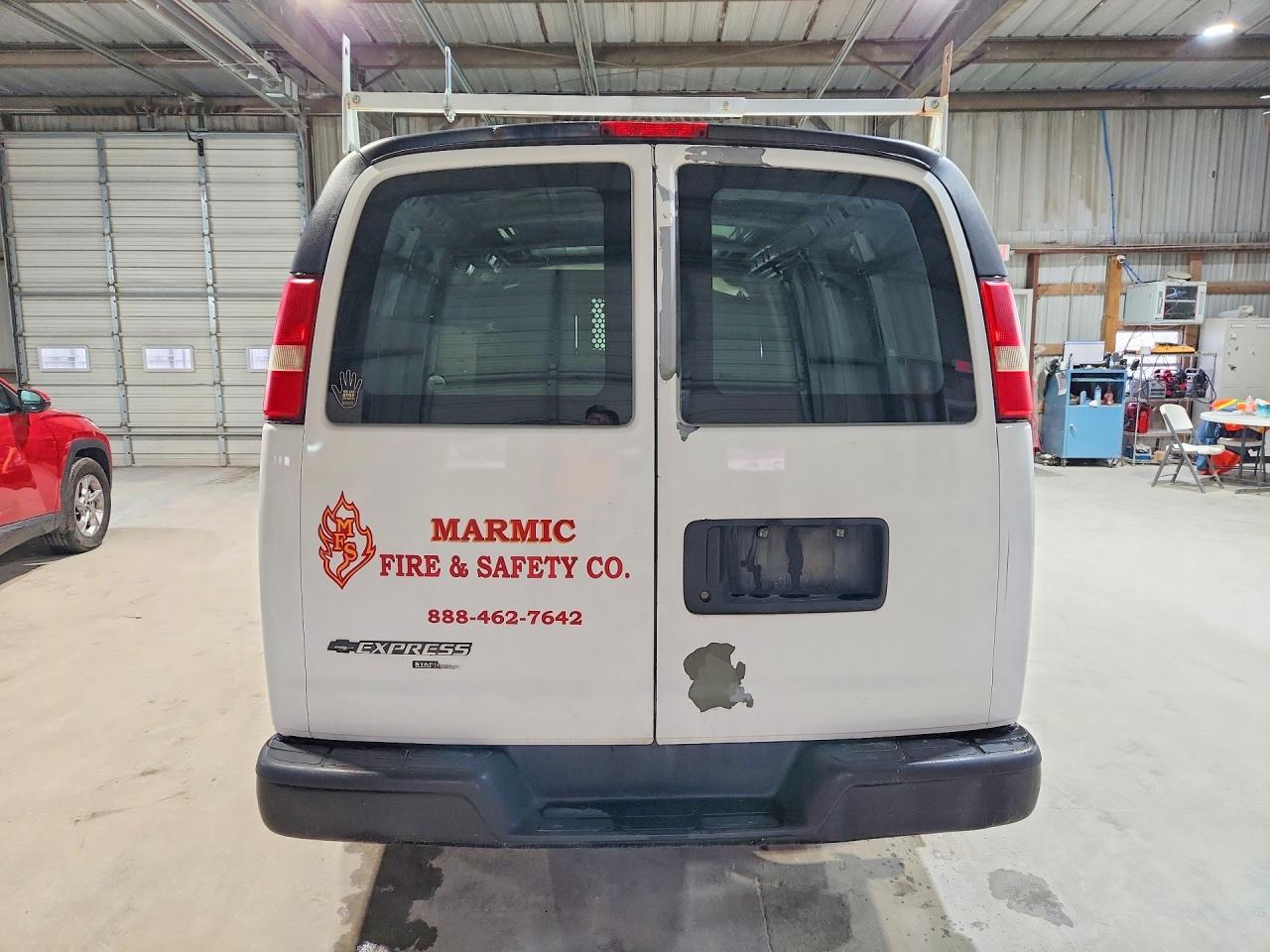2011 Chev Express G1500