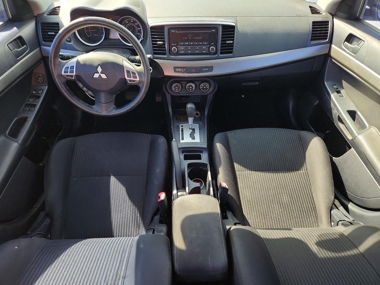2014 Mitsubishi Lancer es