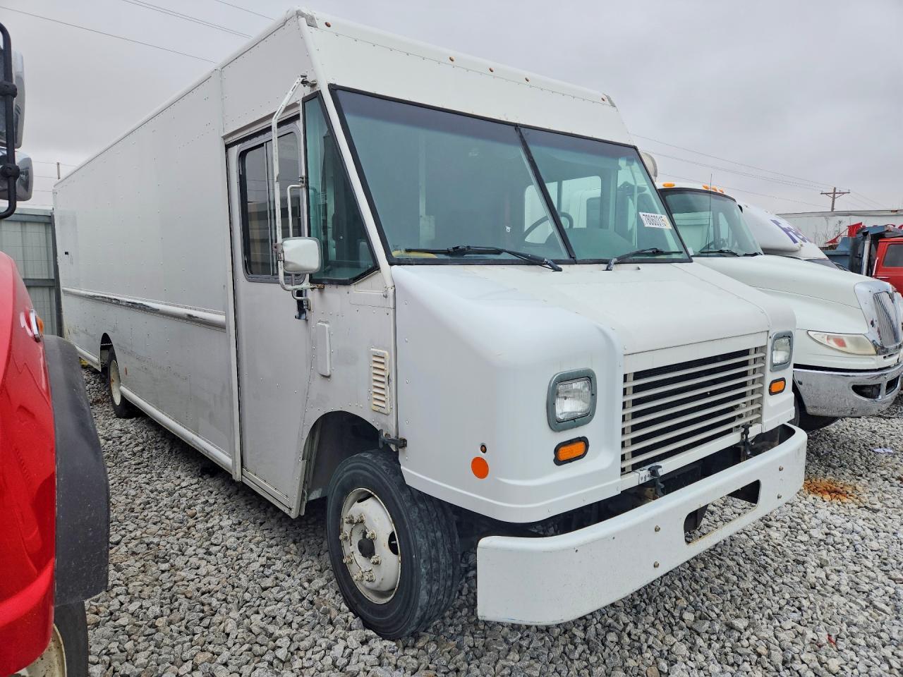 2013 Freightliner MT45G Delivery Truck