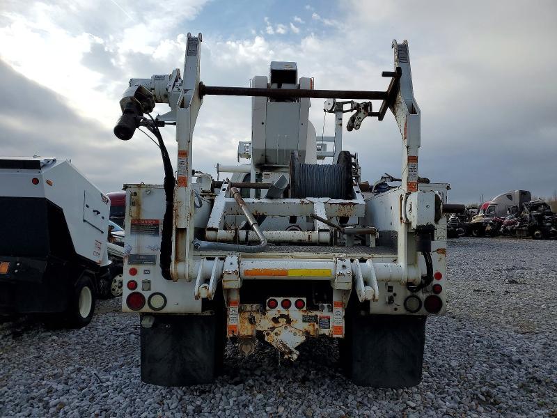 2007 Chev Rolet C7000 Cable Placer Bucket Truck