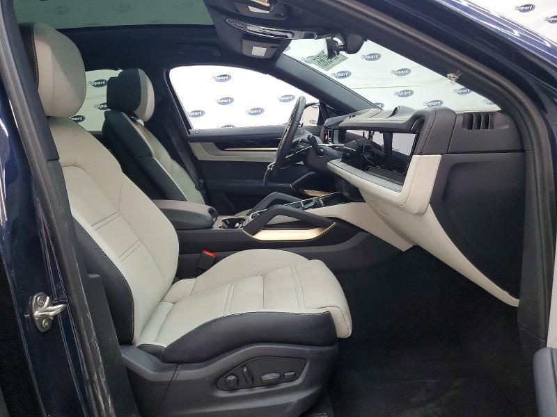 2025 Porsche Cayenne Coupe