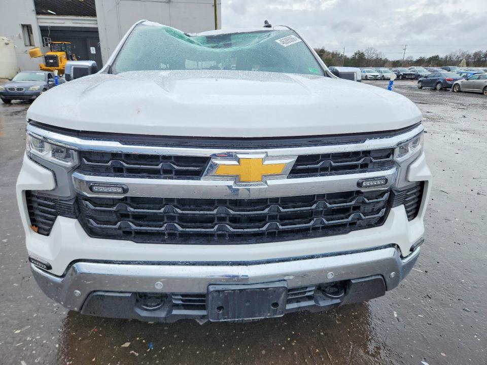2025 Chevrolet Silverado K1500 LT