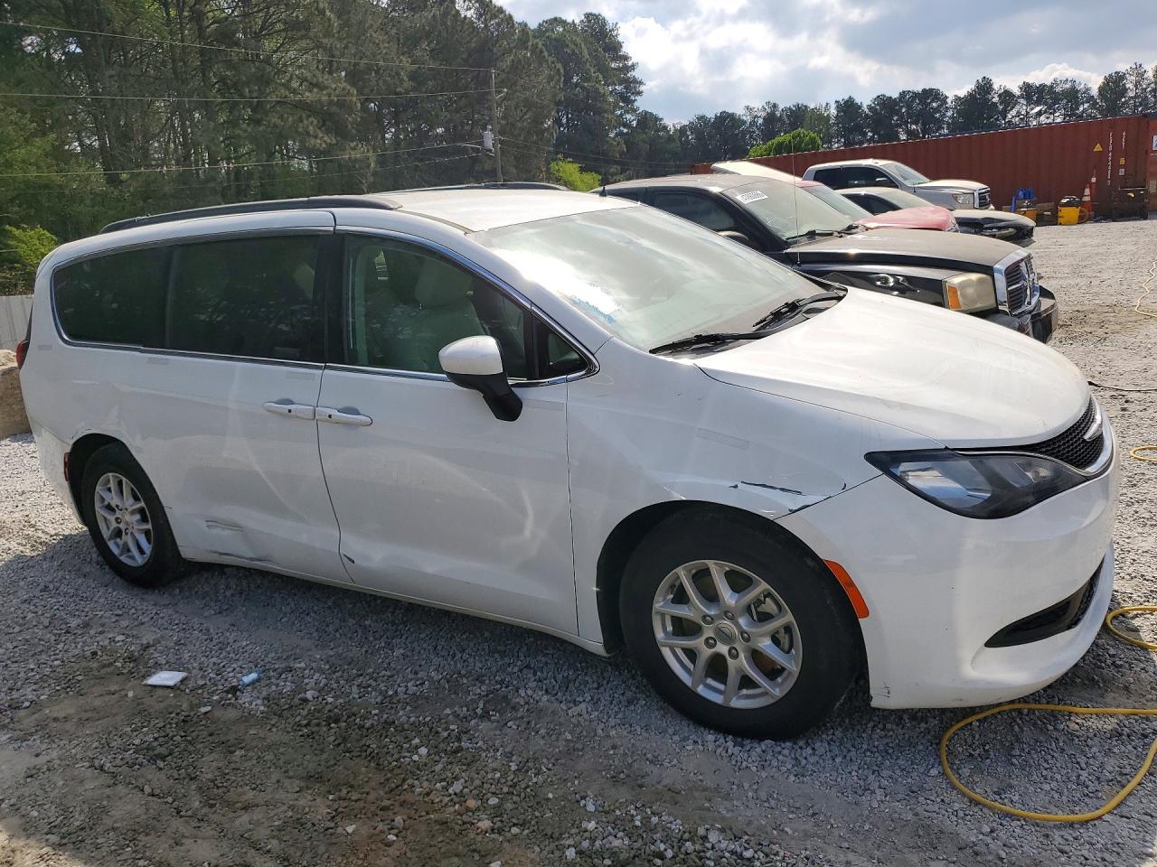 2021 Chrysler Voyager lxi