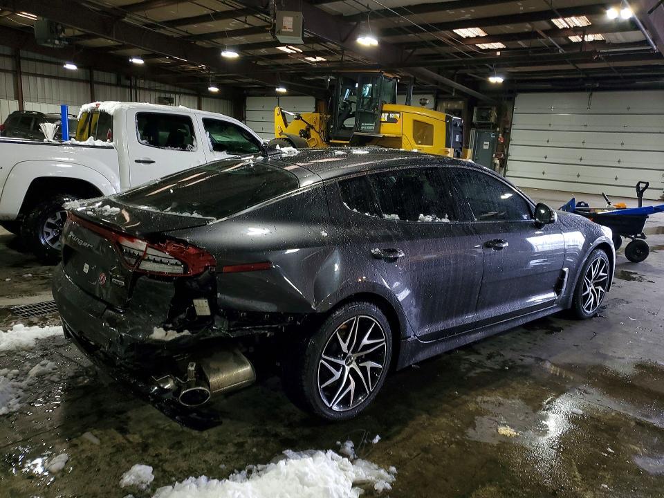 2022 KIA Stinger Gt-line