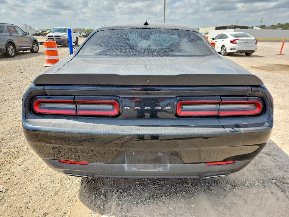 2016 Dodge Challenger sxt