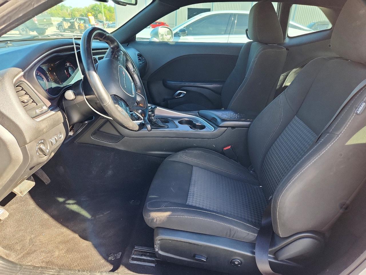 2020 Dodge Challenger sxt