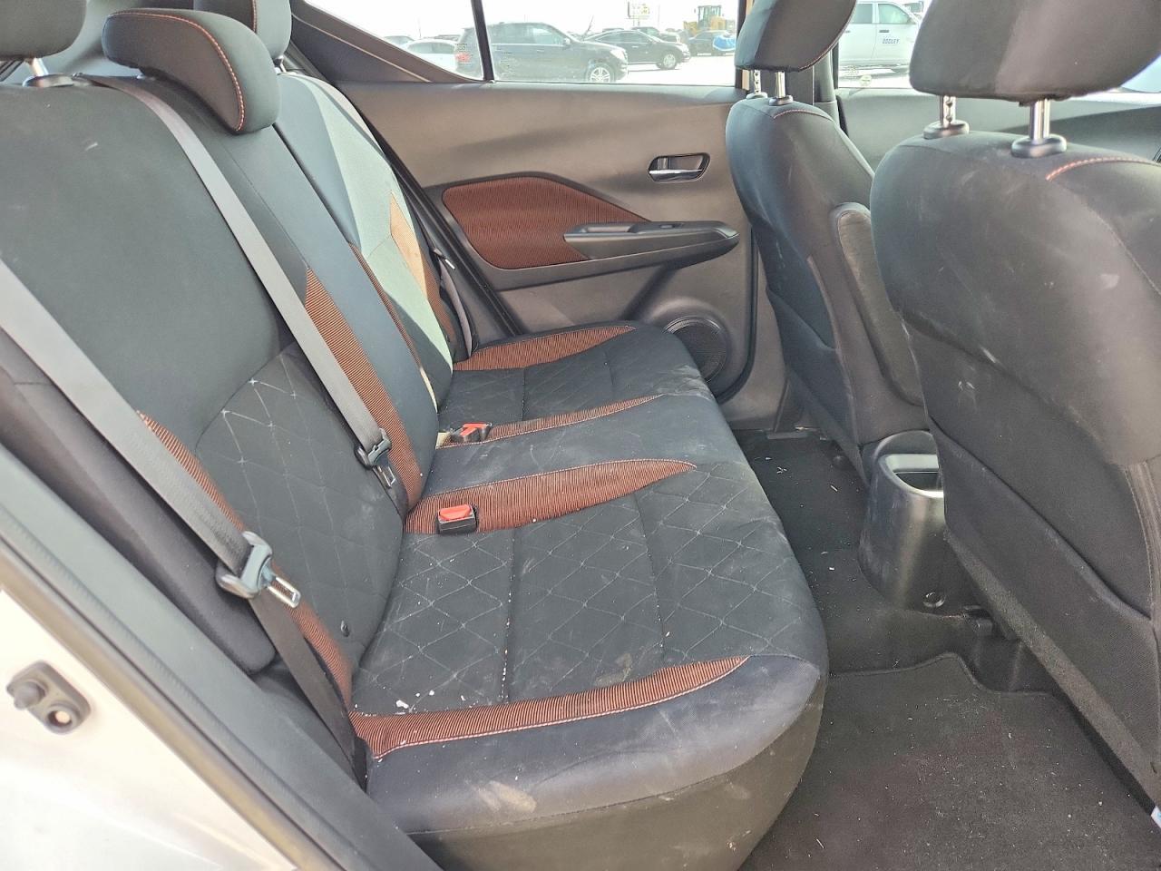 2018 Nissan Kicks sr