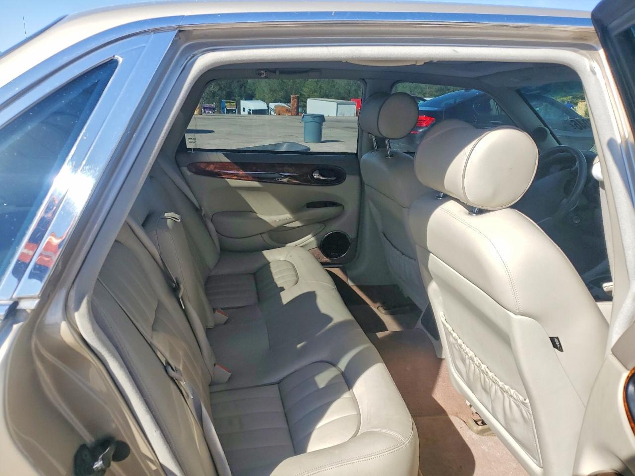 2003 Jaguar XJ8