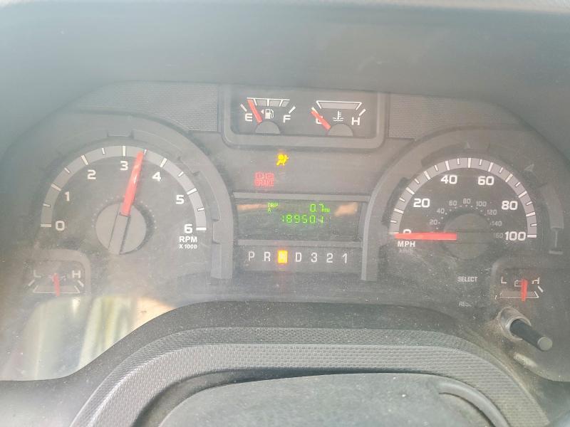 2015 Ford Econoline E350 Super Duty Cutaway Van