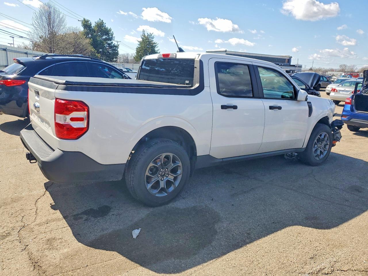 2022 Ford Maverick XL