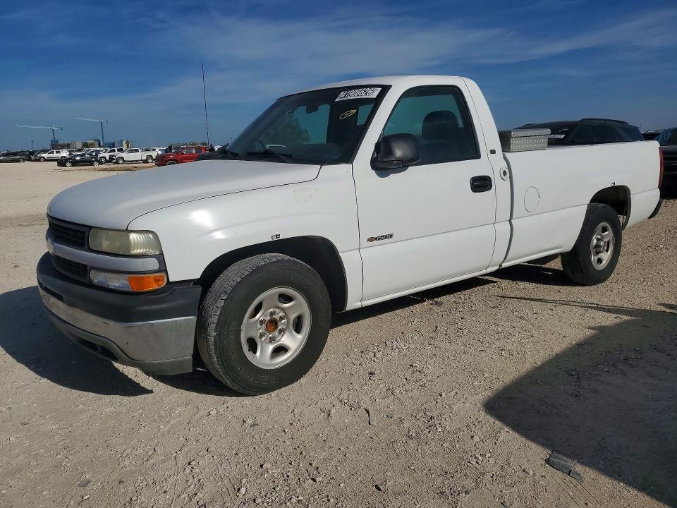 2002 Chevrolet Silverado C1500