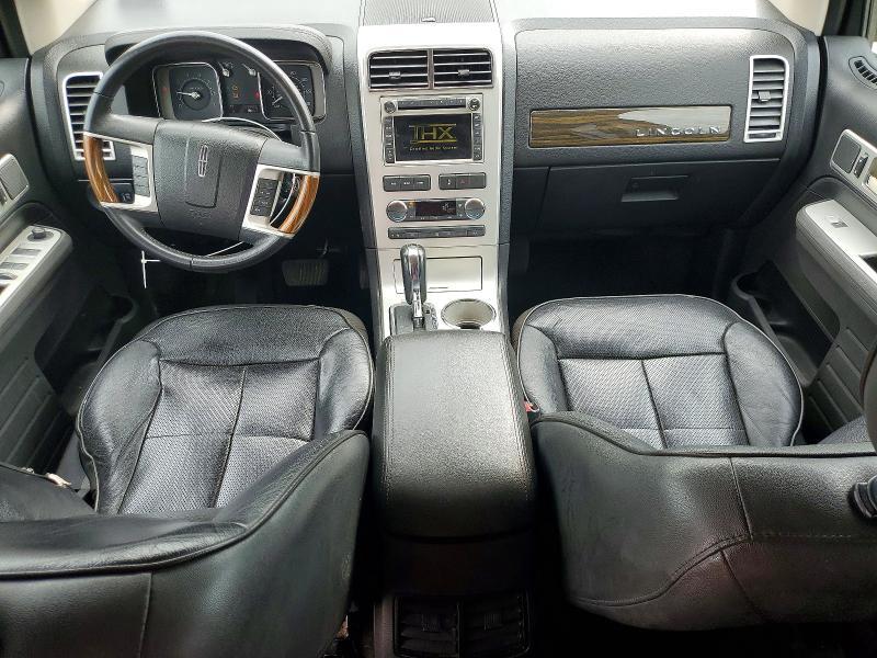 2010 Lincoln Townhouse MKX