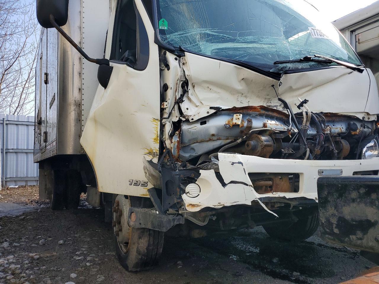 2017 Hino 195 W/REEFER Hino 195 W/REEFER
