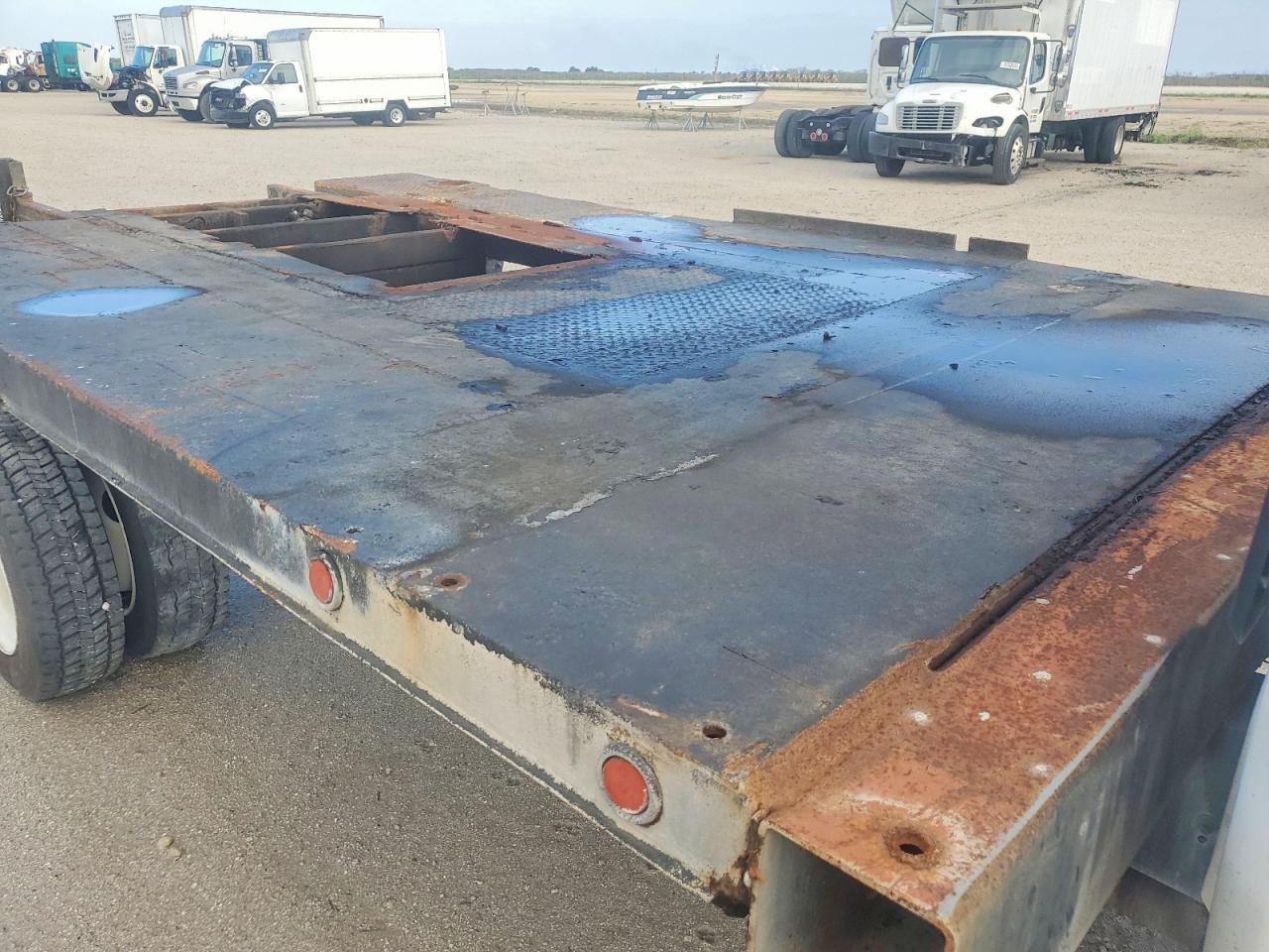 2023 International CV515 Flatbed Truck