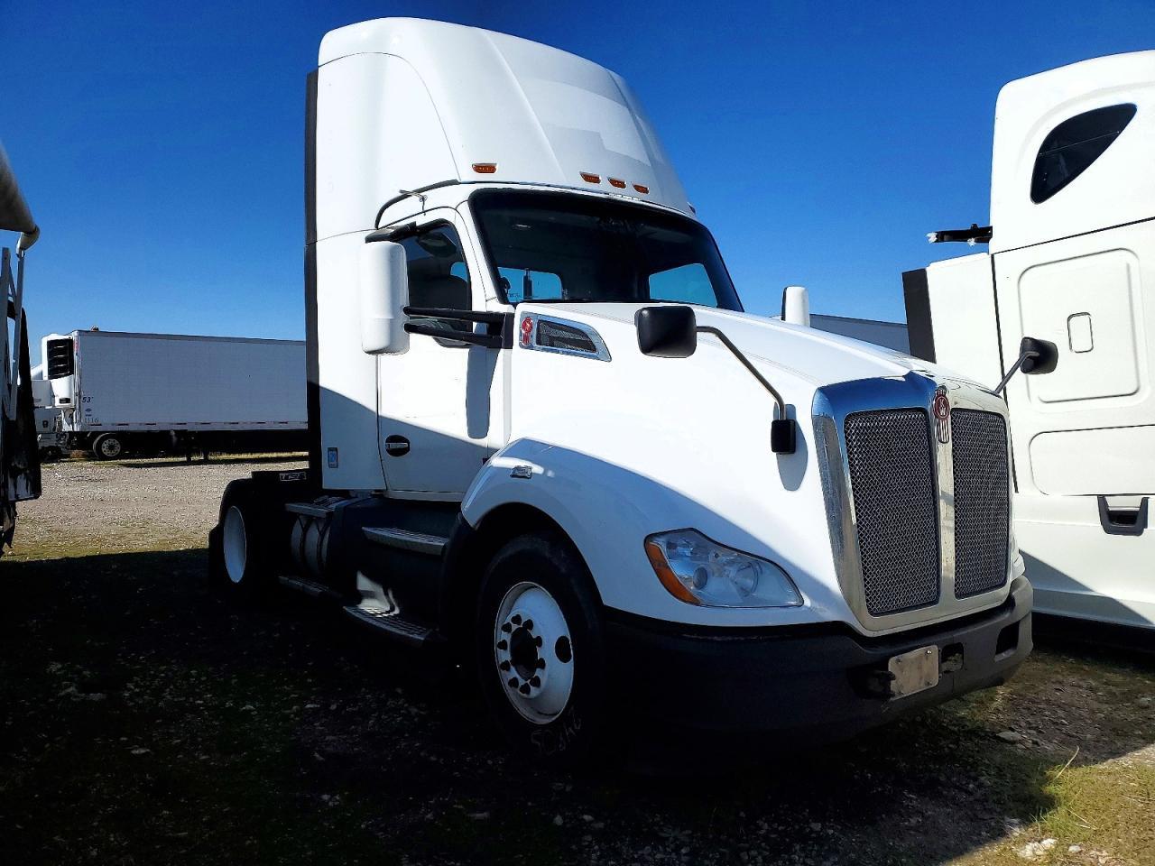 2020 Kenworth Construction T680