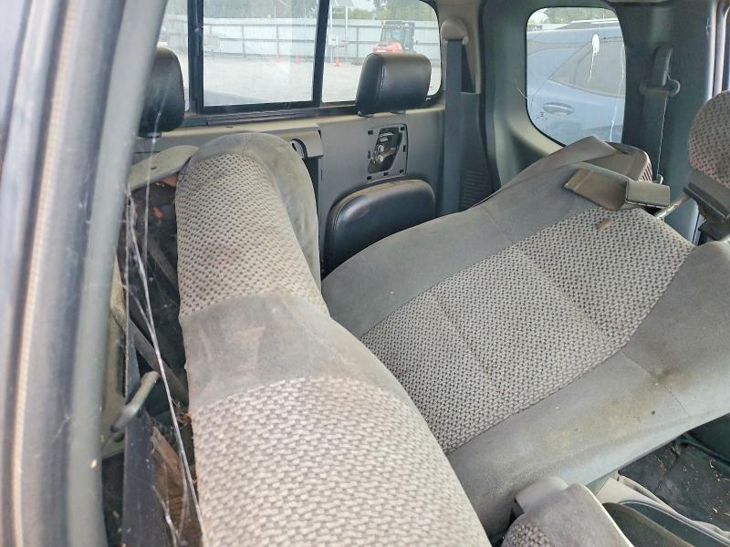 2012 Nissan Frontier sv