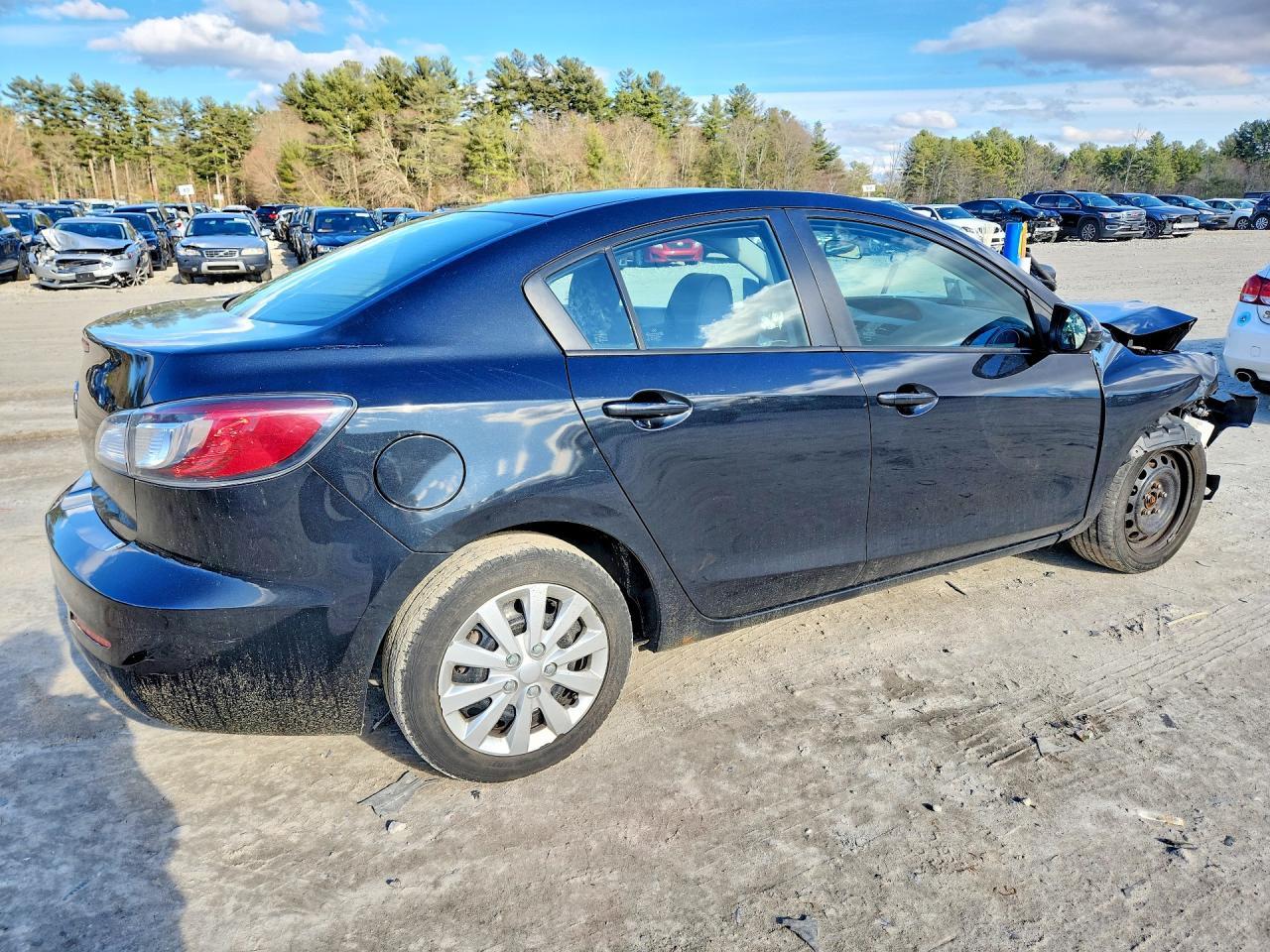 2013 Mazda 3 I