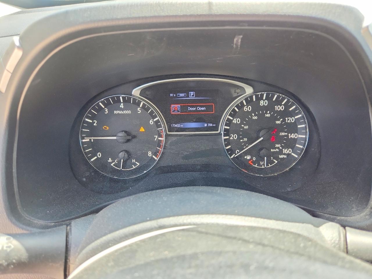 2016 Nissan Pathfinder s