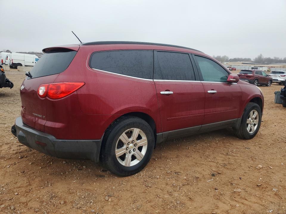 2011 Chev Traverse lt