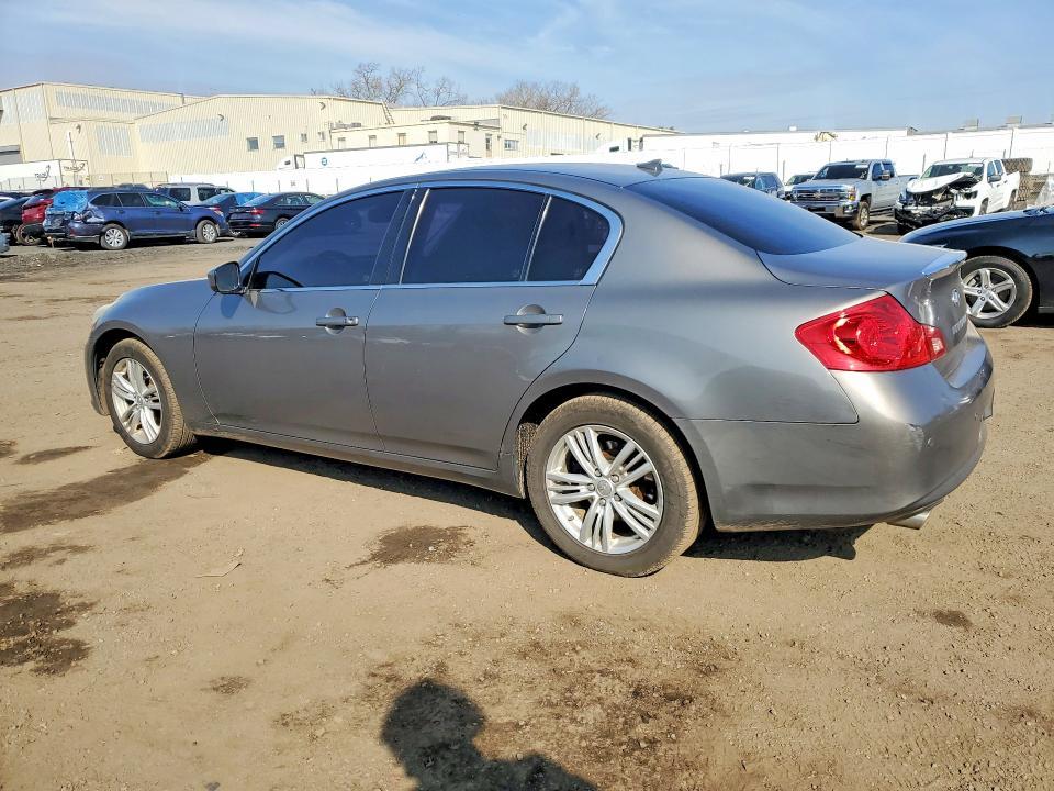 2012 Infiniti G37 Sedan x