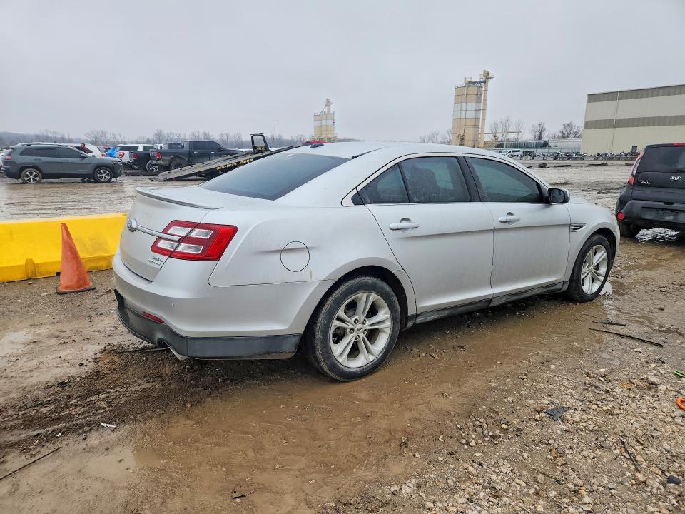 2015 Ford Taurus sel