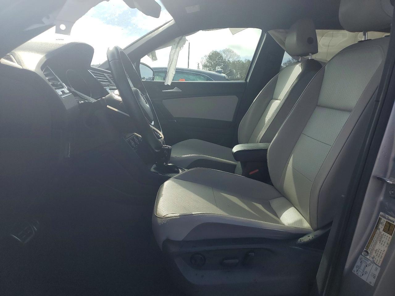 2020 Volkswagen Tiguan se