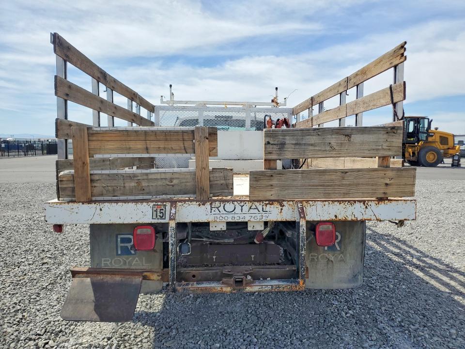 2002 Ford F350 Super Duty Flatbed Truck