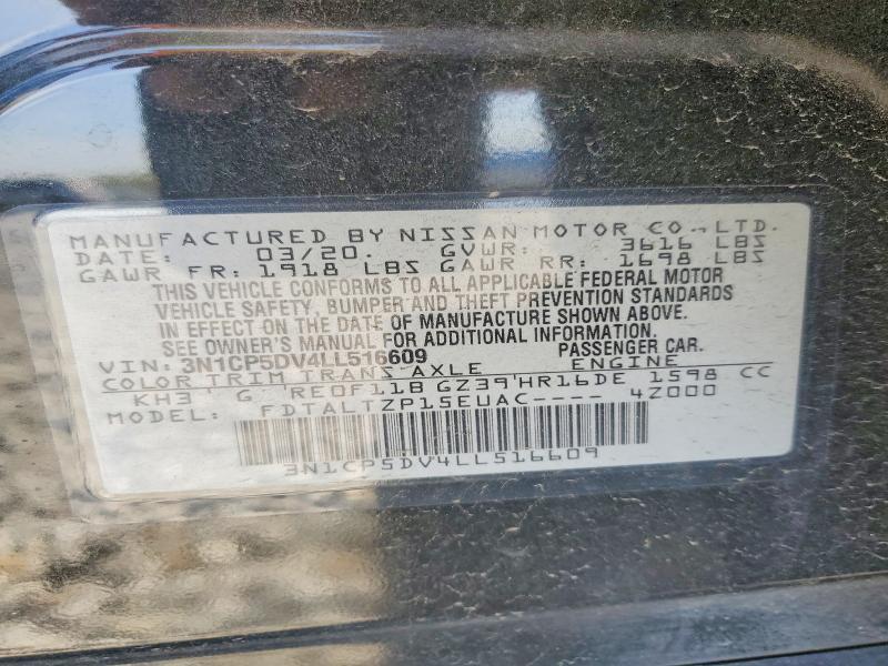 2020 Nissan Kicks sr