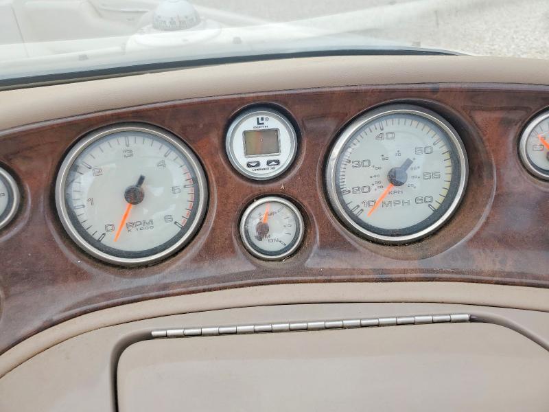 2000 Regal 2565 Boat