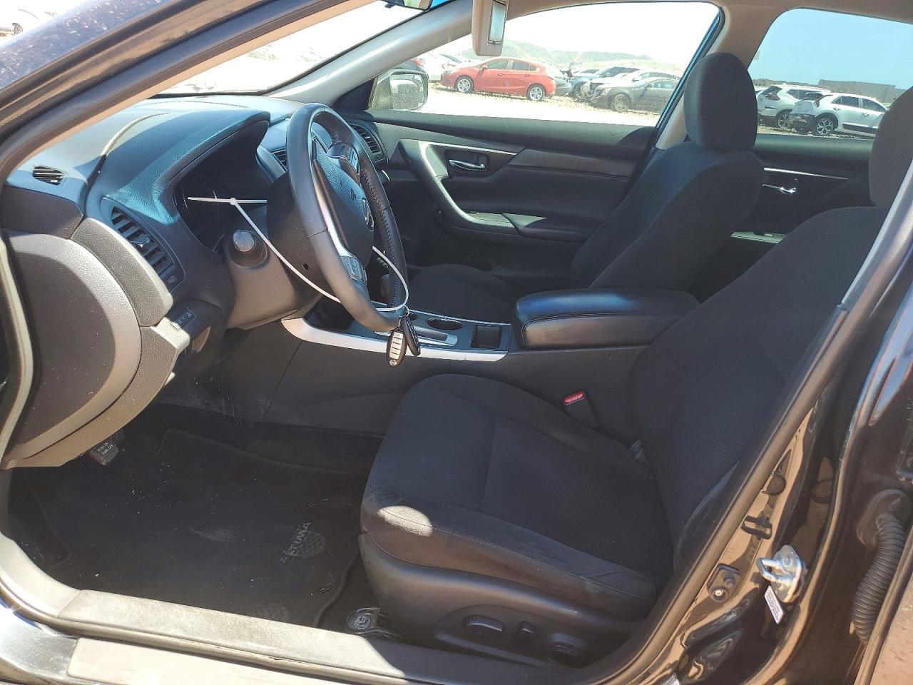 2015 Niss Altima 2.5 sv