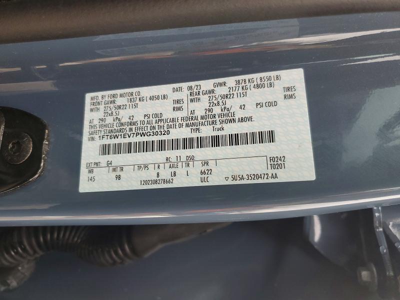 2023 Ford F150 Lightning pro