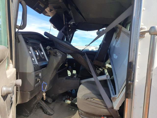 2011 Kenworth T800 Crane Truck