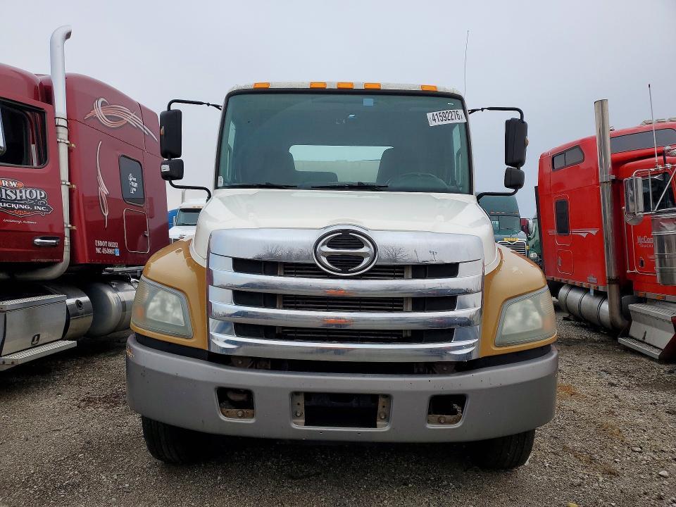 2014 Hino Hino 338 Feed Delivery Truck