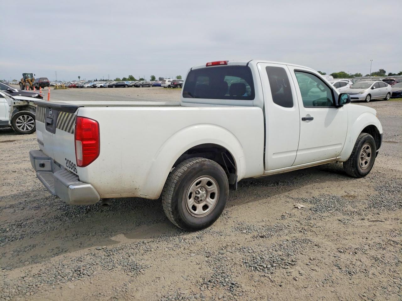 2015 Nissan Frontier S
