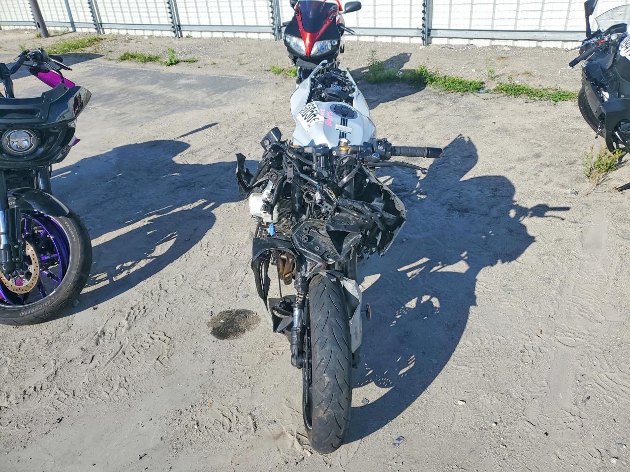 2025 Kawasaki ZX400 S