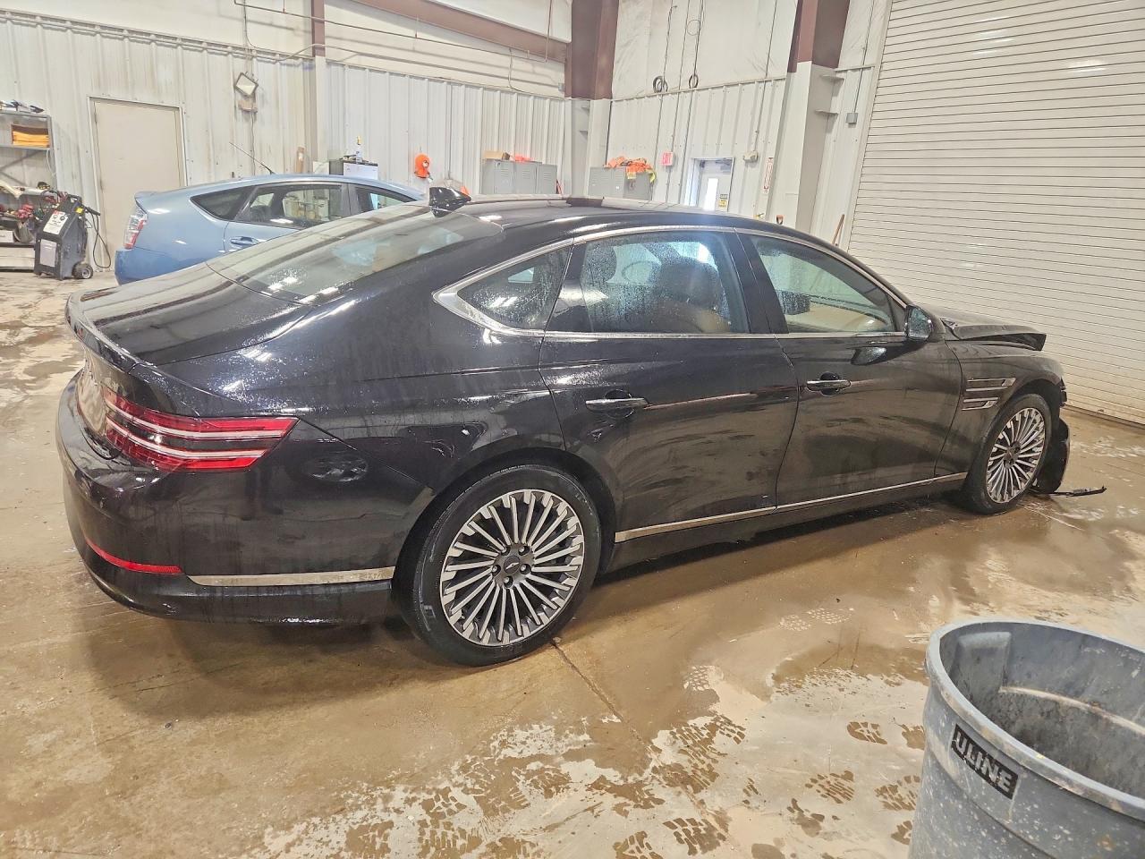 2023 Genesis G80