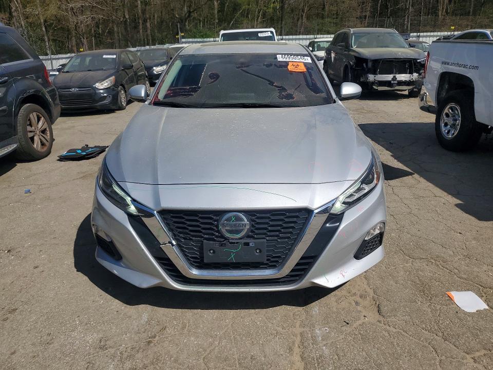 2022 Nissan Altima 2.5 sv