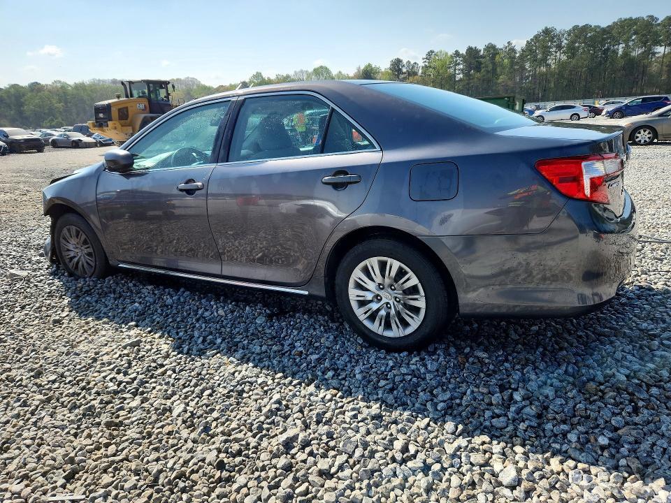 2013 Toyota Camry le