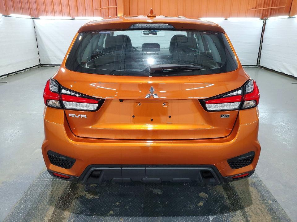 2024 Mitsubishi Rvr es
