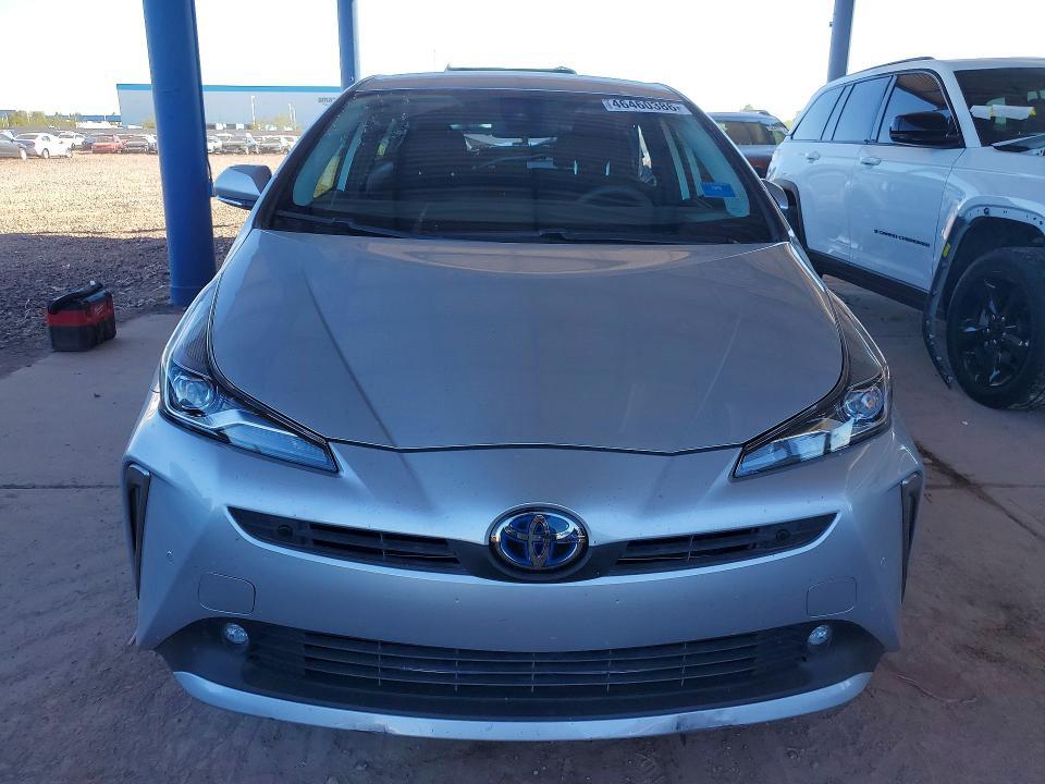 2019 Toyota Prius le Awd-e
