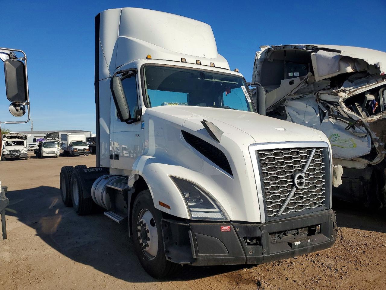 2022 Volv O VNL Semi Truck