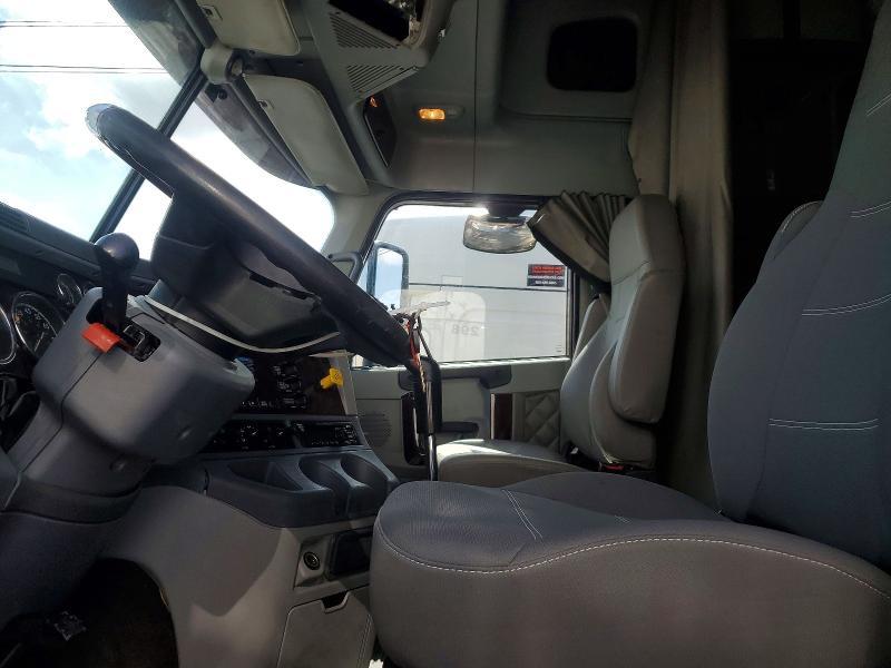 2020 Freightliner Coronado Glider Semi Truck