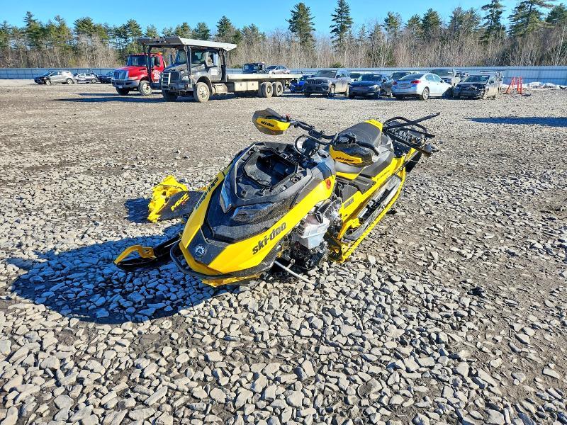 2024 Skidoo Mx z X-rs Models