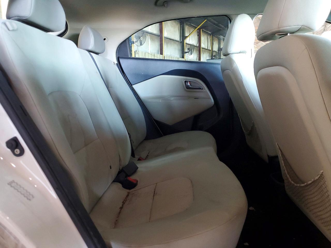 2013 KIA Rio lx