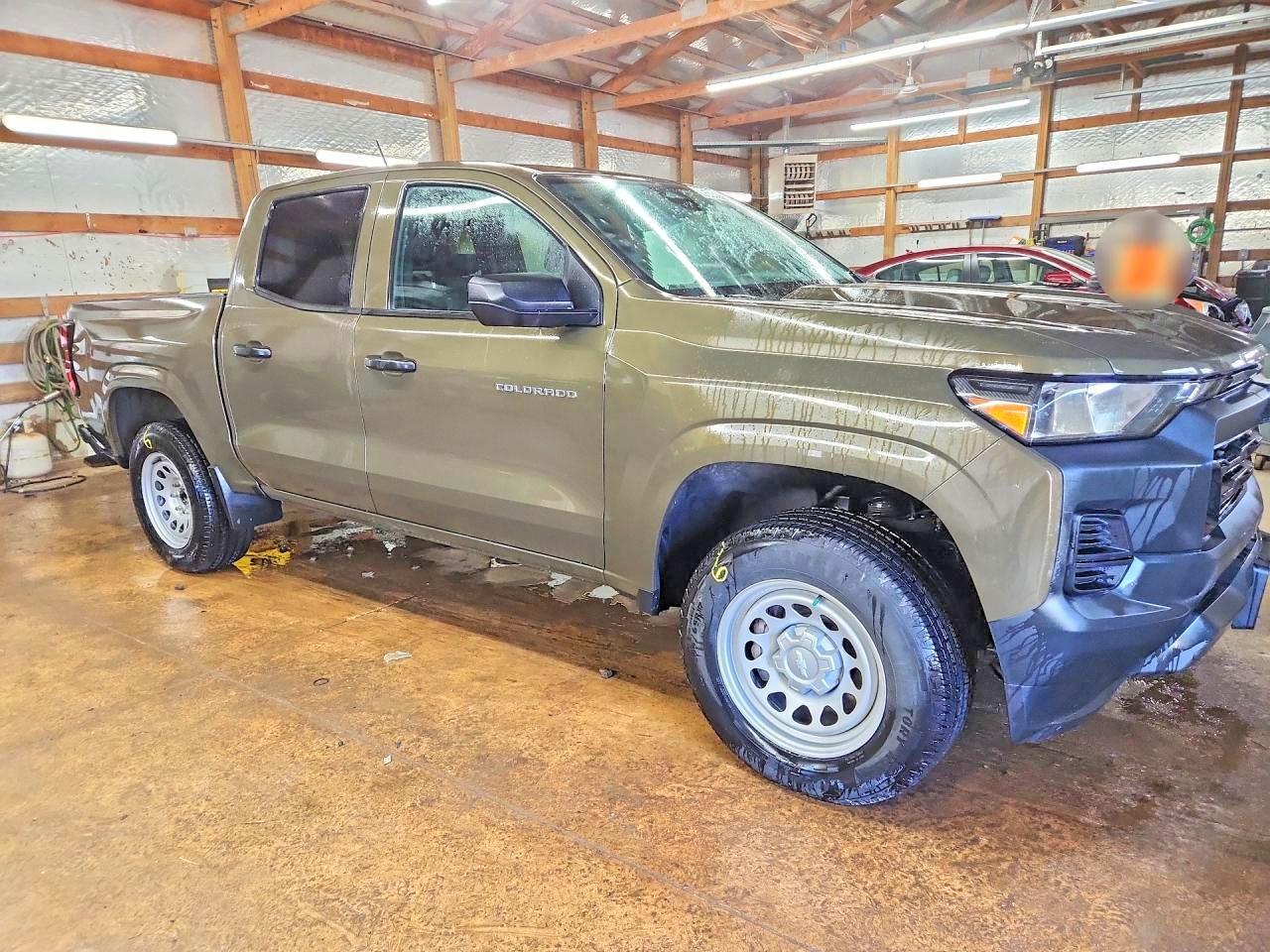 2024 Chev Colorado